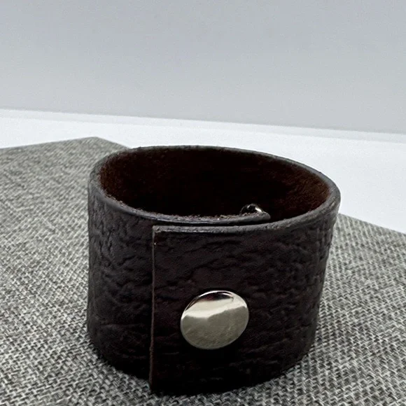 Hotter Than a Two Dollar Pistol Leather Cuff Bracelet Turquoise Accent - Picture 2 of 8
